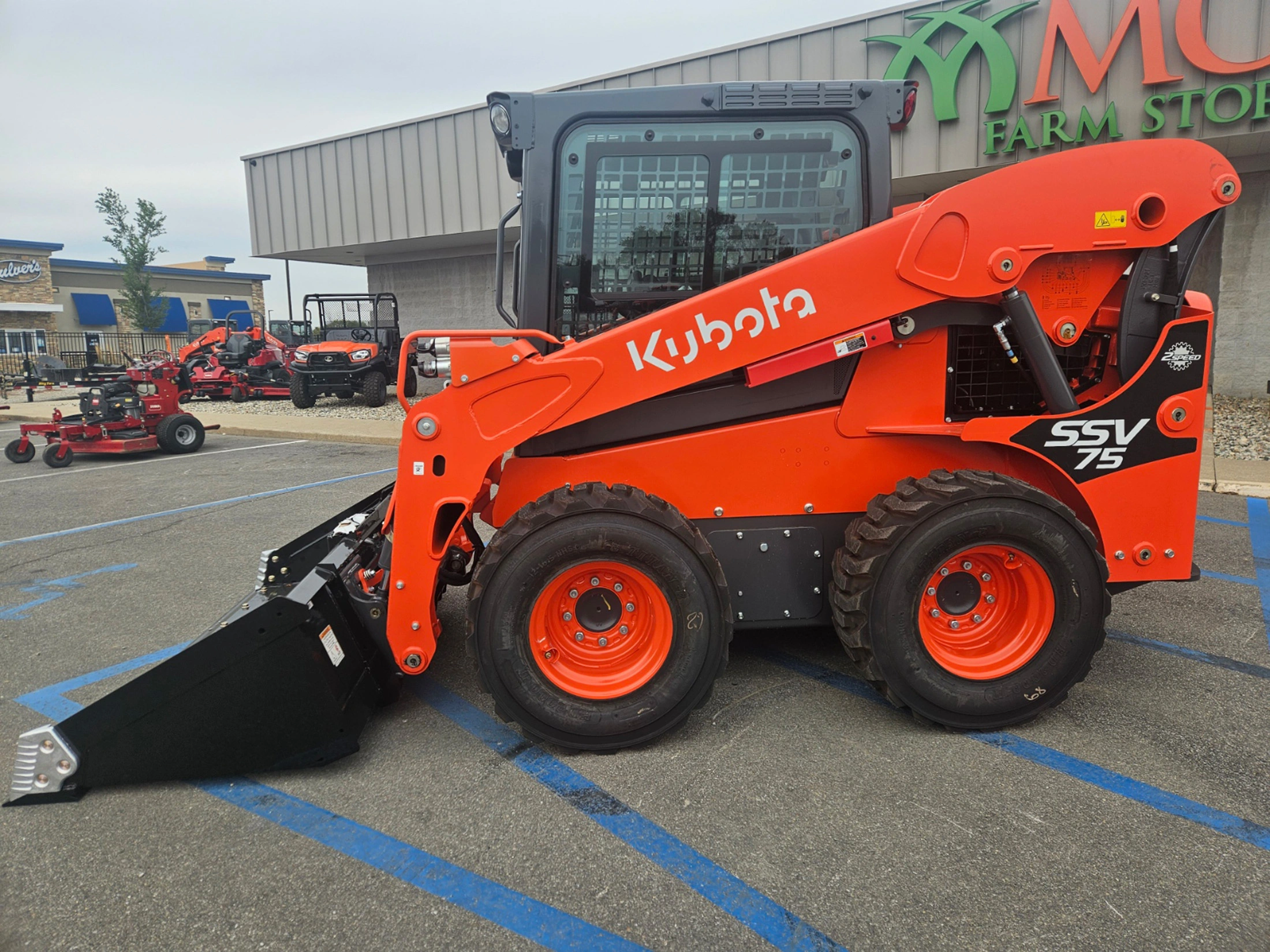 Kubota SSV75